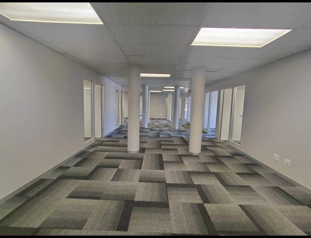 388M² OFFICE TO LET IN FOURWAYS